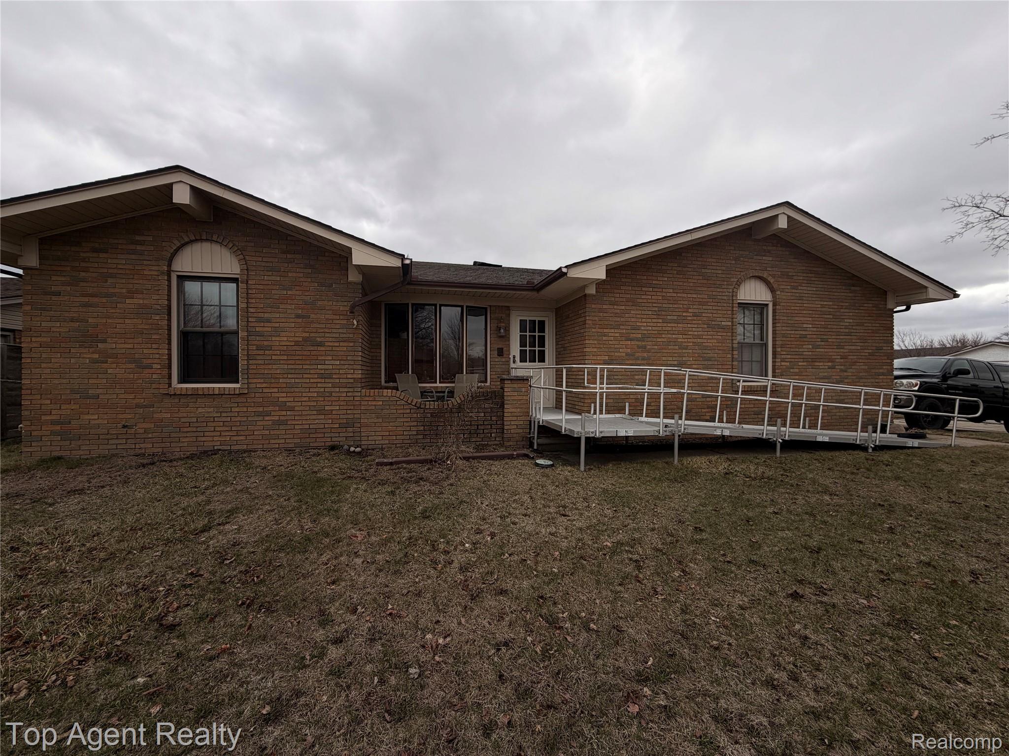 18169 Riverhill Drive Property Photo 1