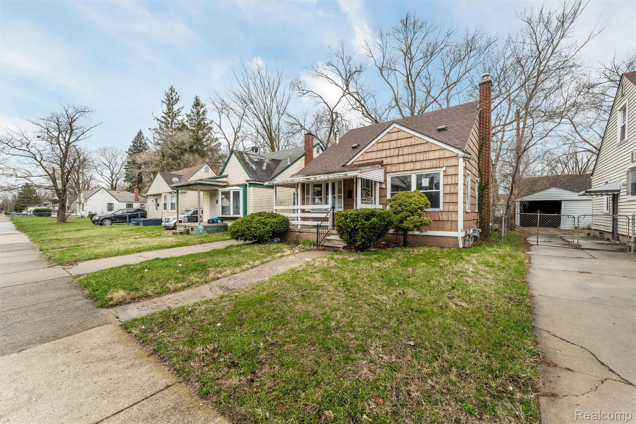 18565 Vaughan Street Property Photo 4