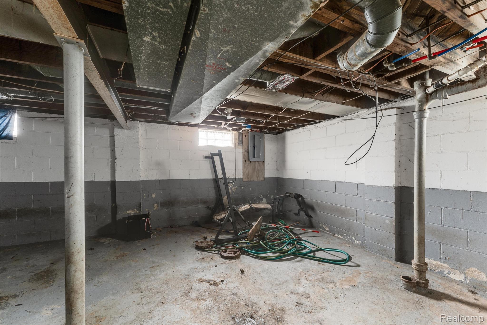 18565 Vaughan Street Property Photo 17