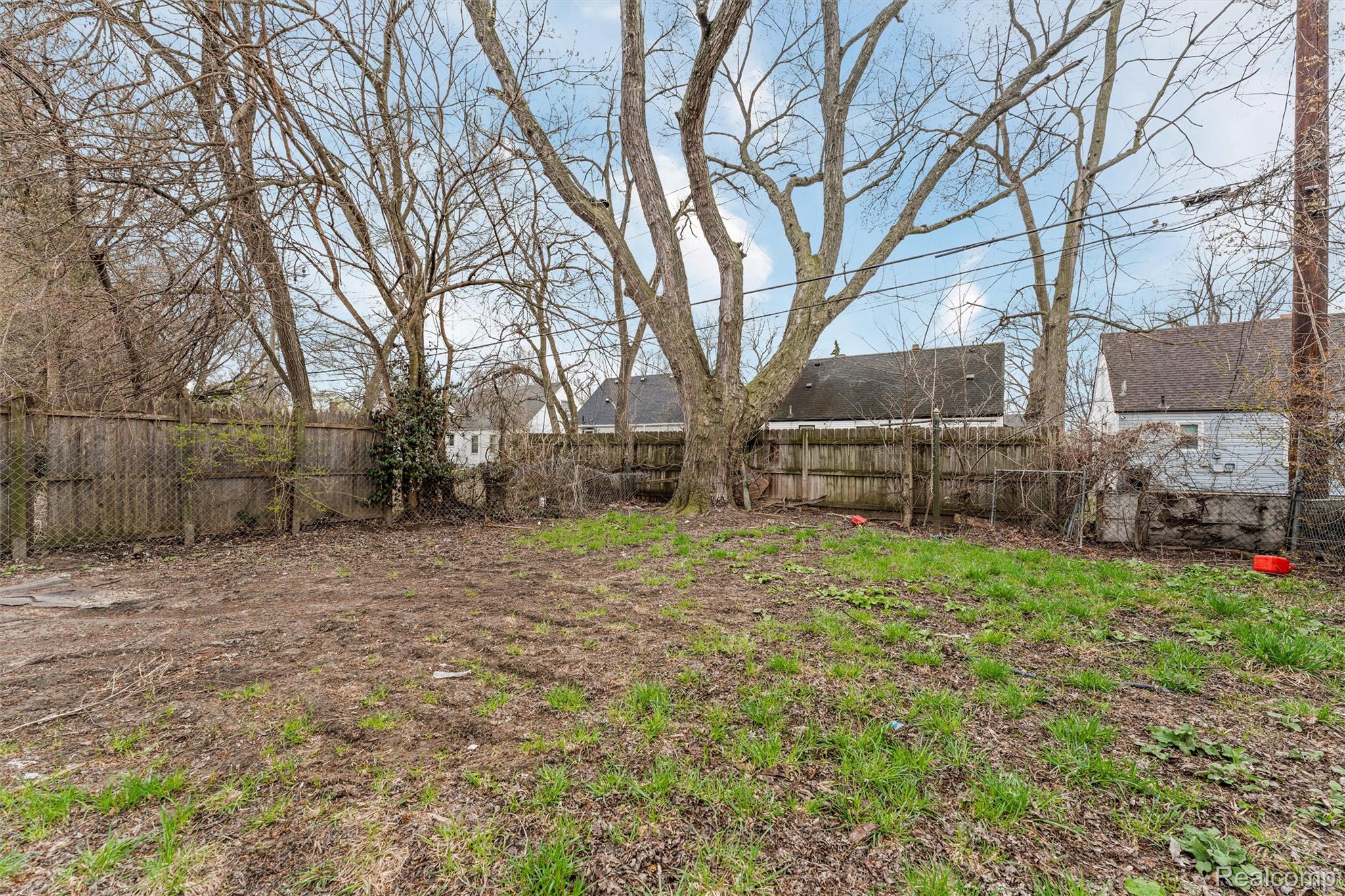 18565 Vaughan Street Property Photo 19