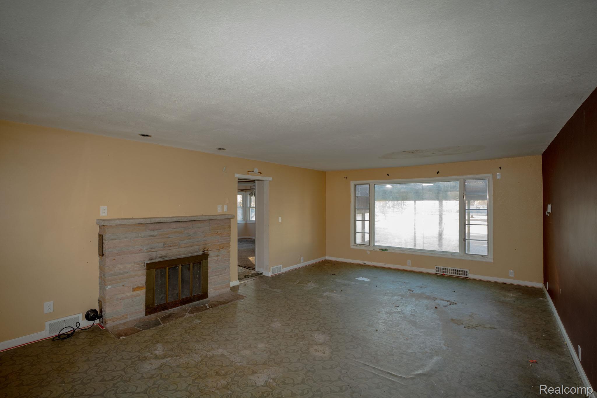 200 North Street Property Photo 5