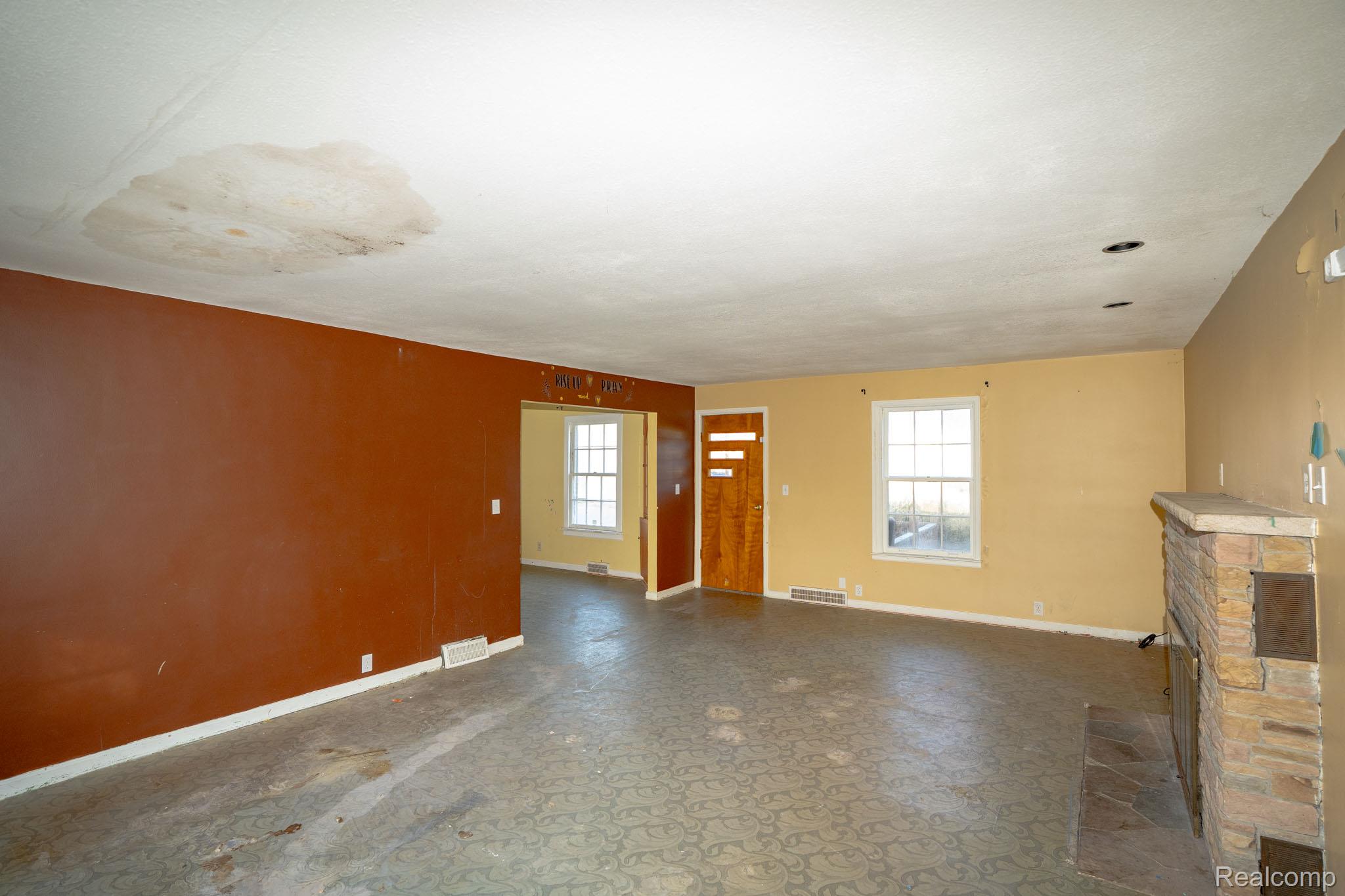 200 North Street Property Photo 6
