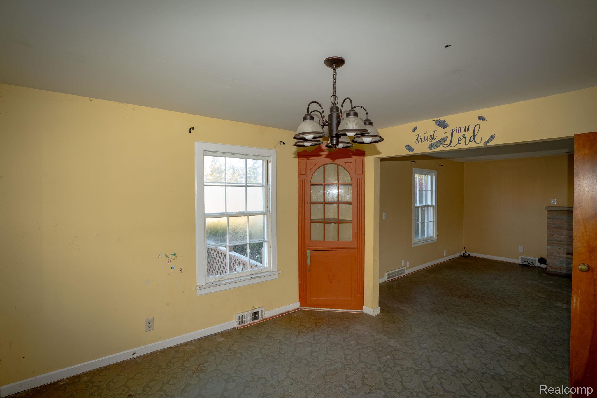200 North Street Property Photo 8