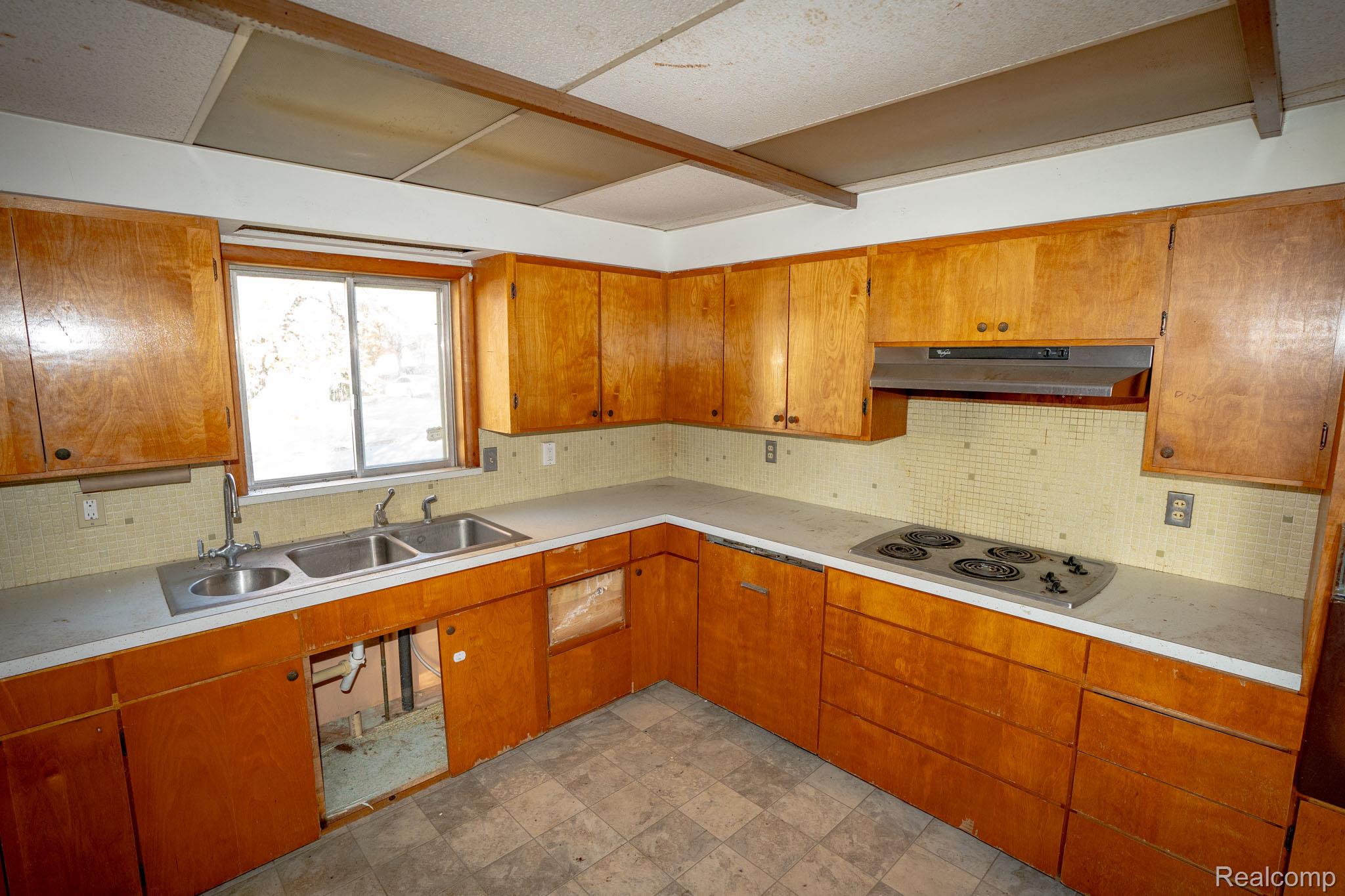 200 North Street Property Photo 9