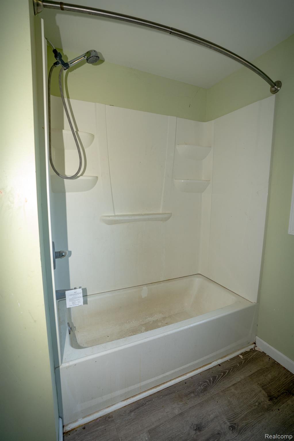 200 North Street Property Photo 22