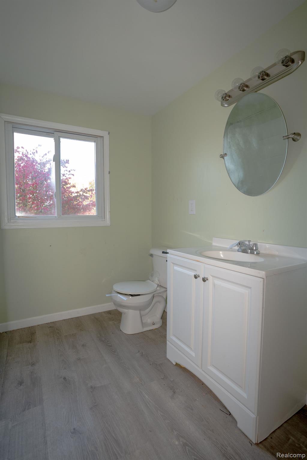 200 North Street Property Photo 23