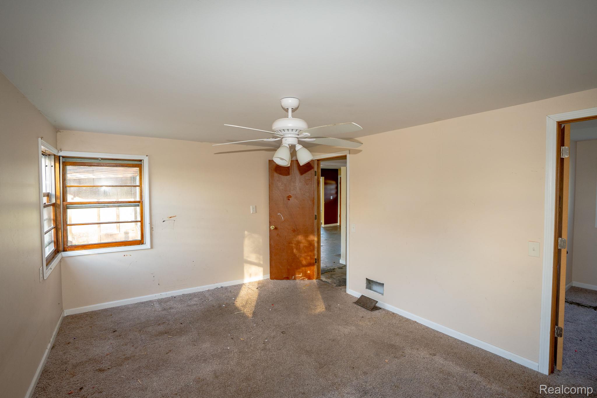200 North Street Property Photo 25