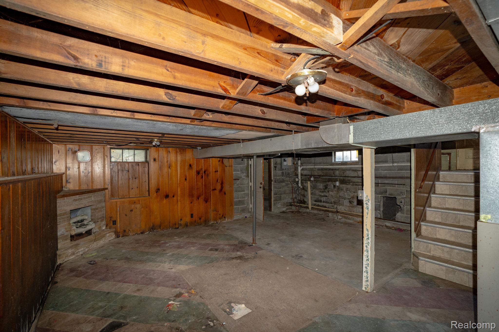 200 North Street Property Photo 29
