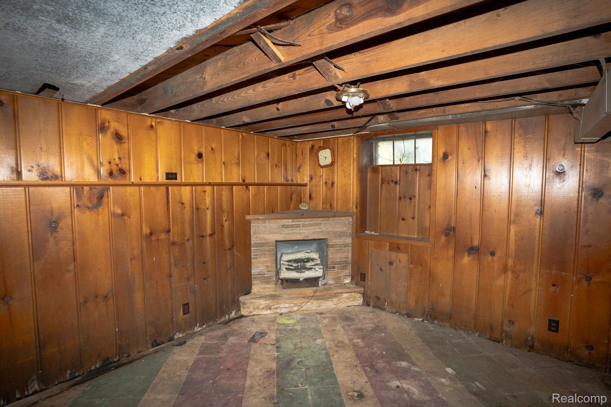 200 North Street Property Photo 31
