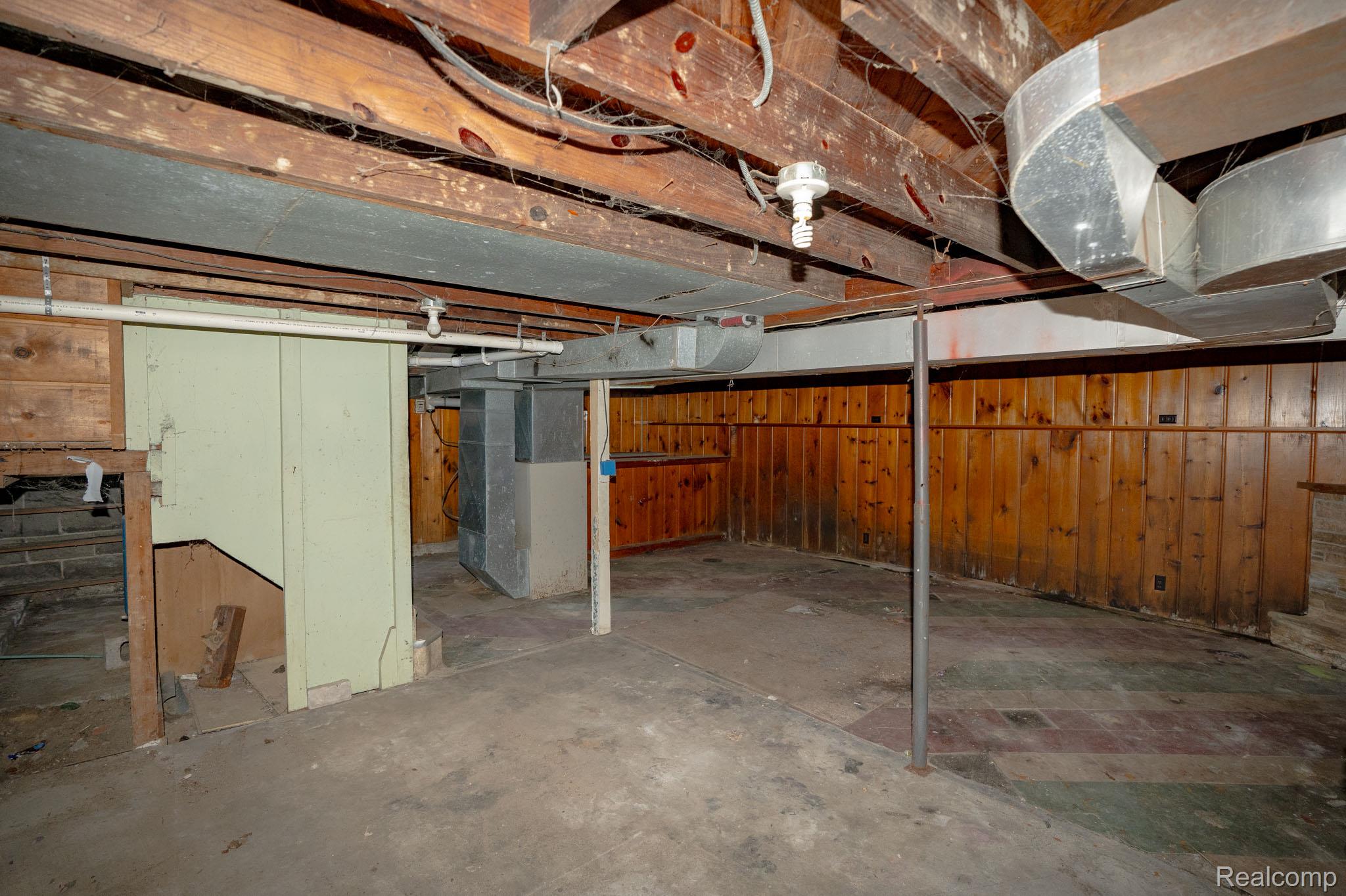 200 North Street Property Photo 32