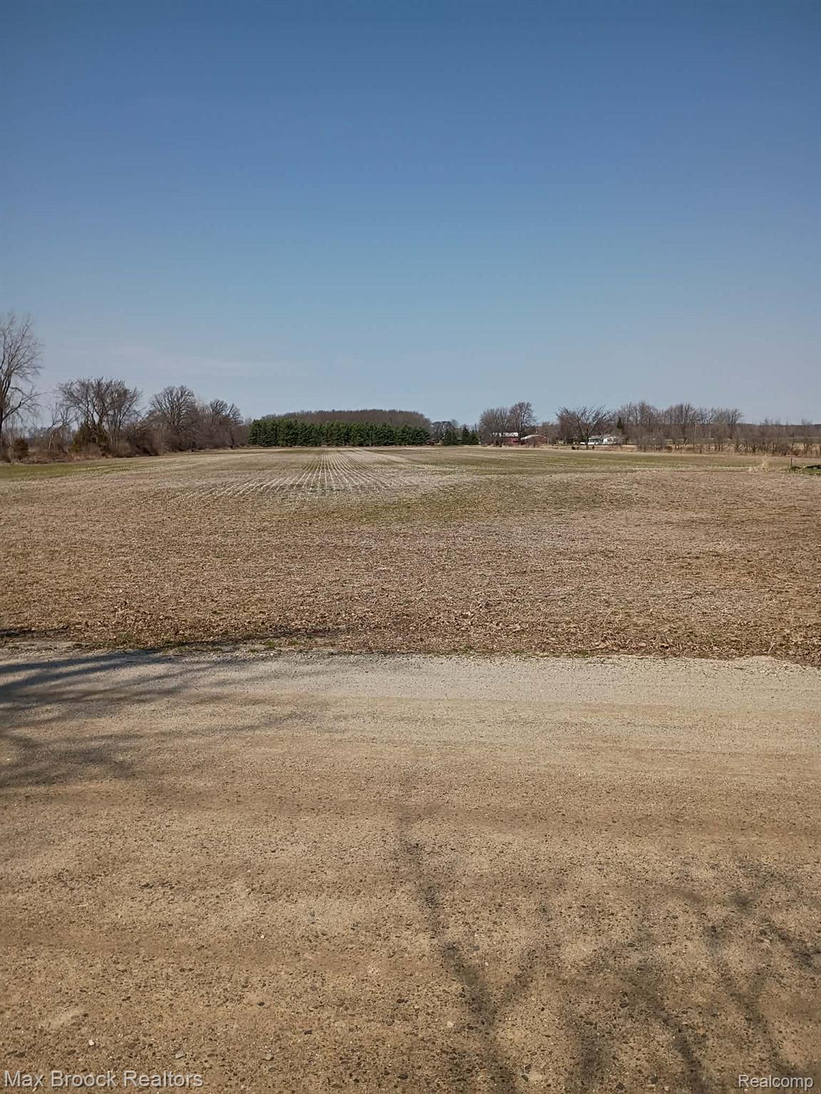 000 Reed Road Property Photo 1