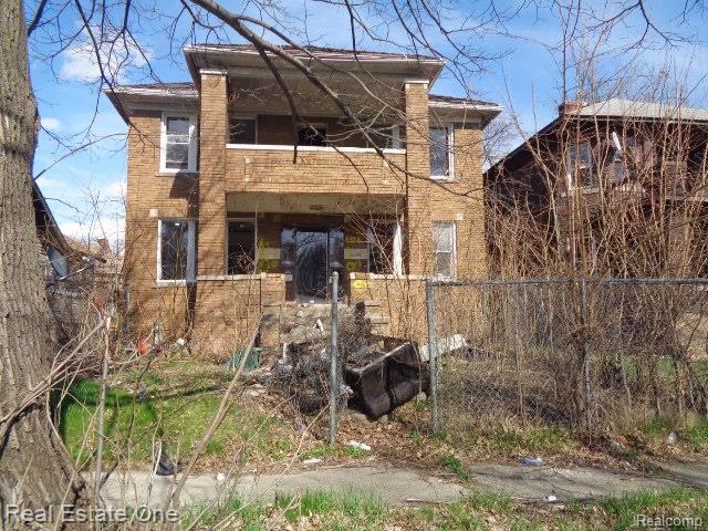 9928 Belleterre Street Property Photo 6