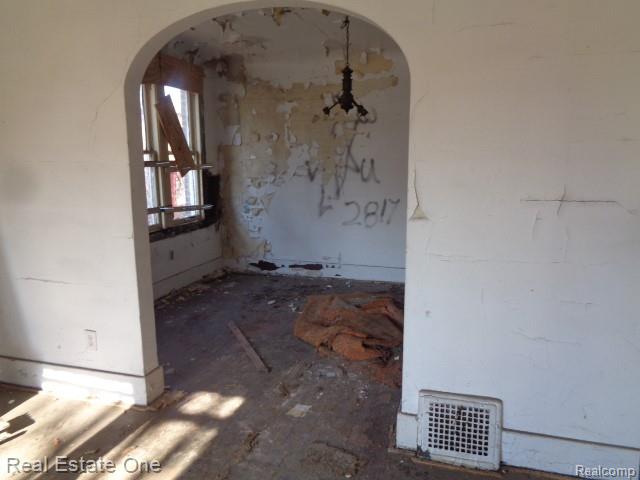 9928 Belleterre Street Property Photo 26