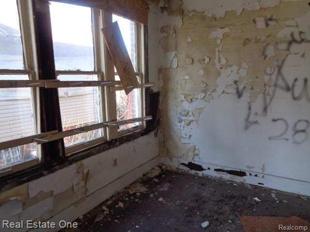 9928 Belleterre Street Property Photo 28
