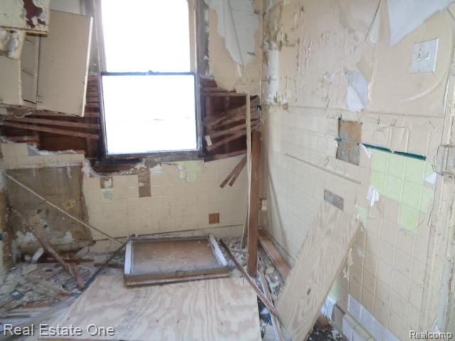 9928 Belleterre Street Property Photo 30