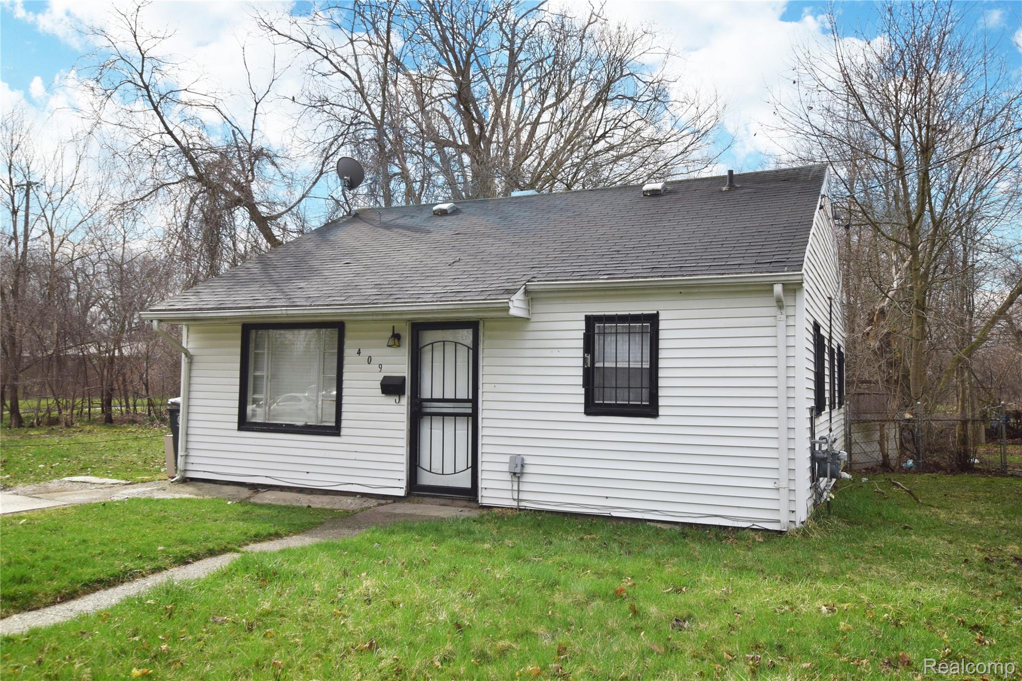 409 W Alma Avenue Property Photo 1