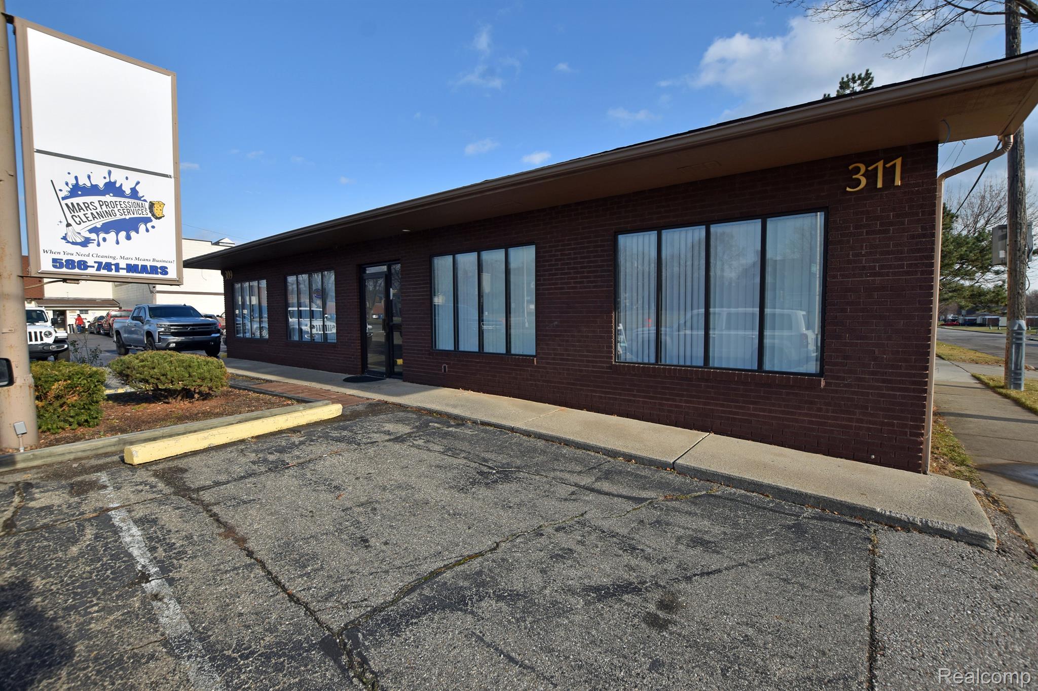 311 SOUTHBOUND GRATIOT Avenue Suite 