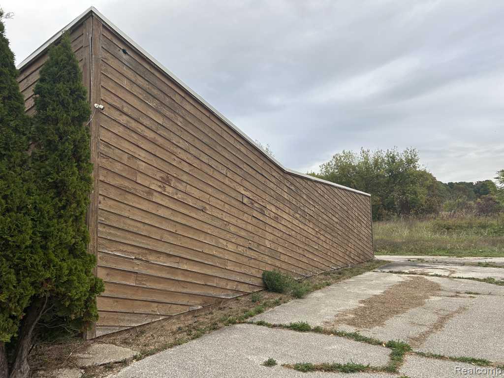 2598 S Oceana Drive Property Photo 22