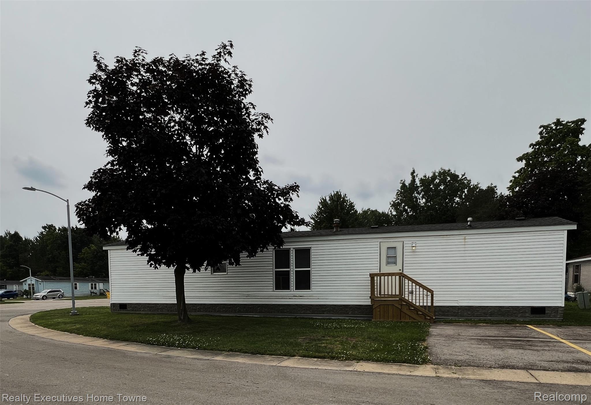 7130 Mapleview Circle 68 Property Photo 1