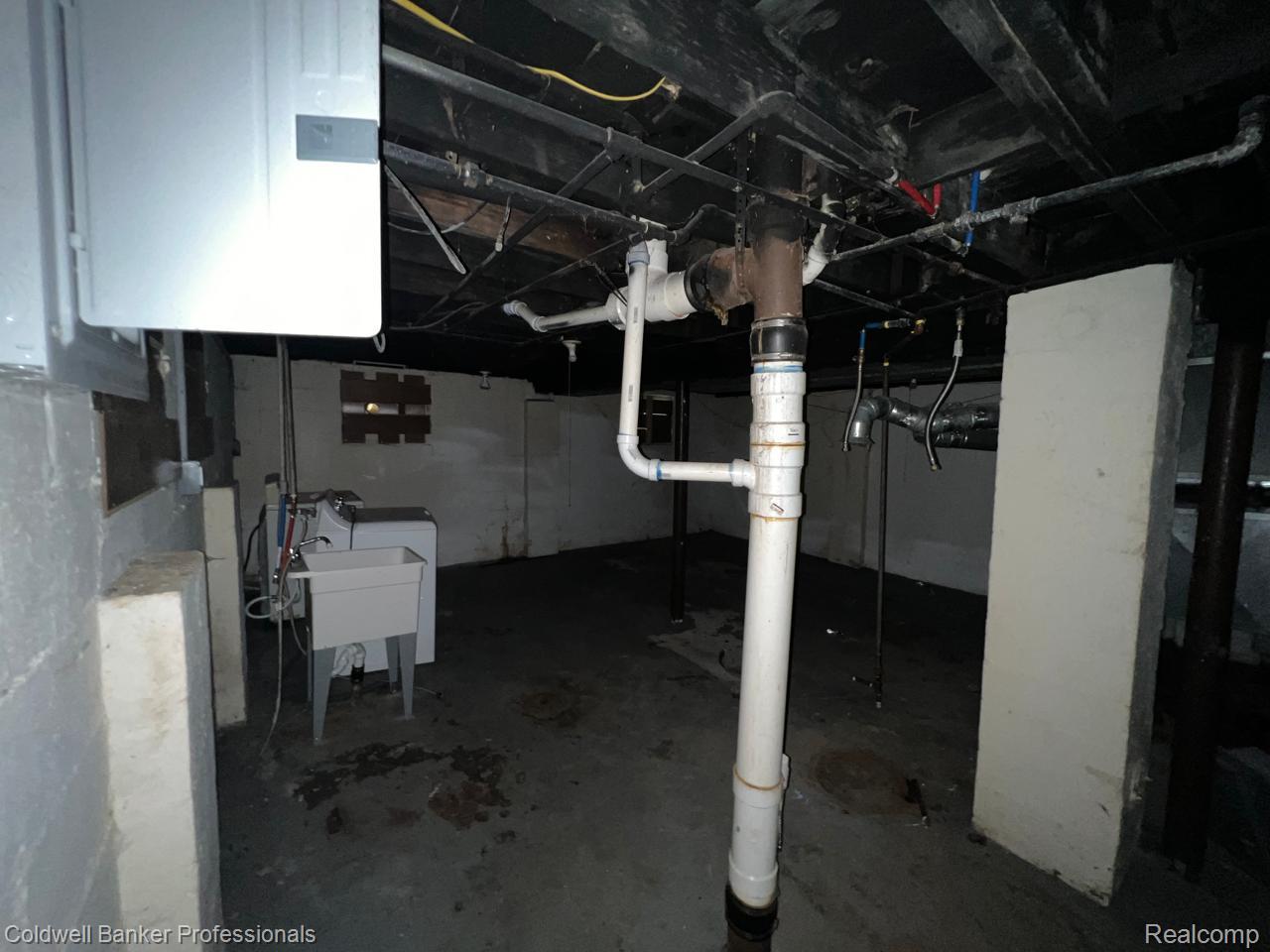 8080 Penrod Street Property Photo 13