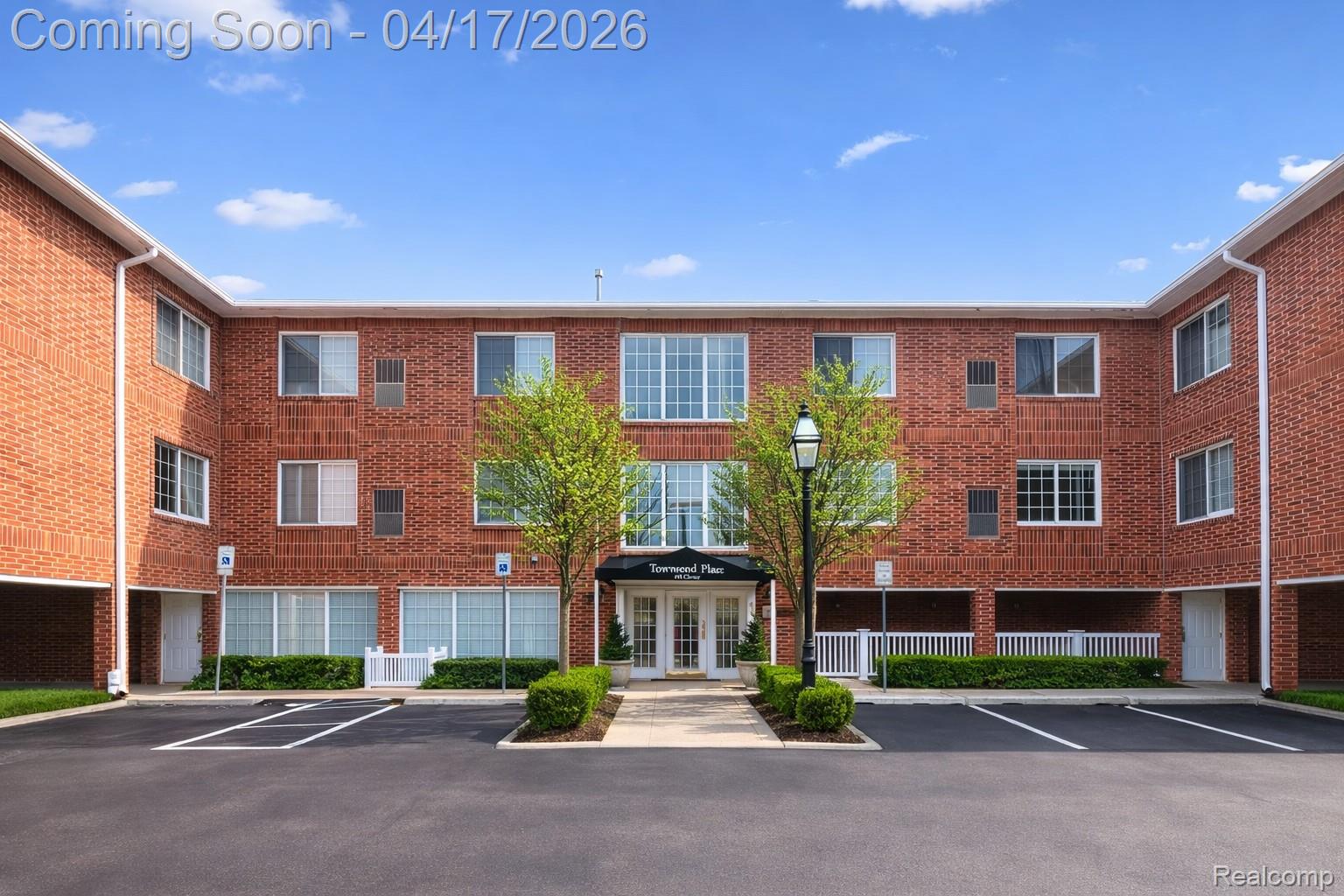 444 Chester Street 425 Property Photo 1