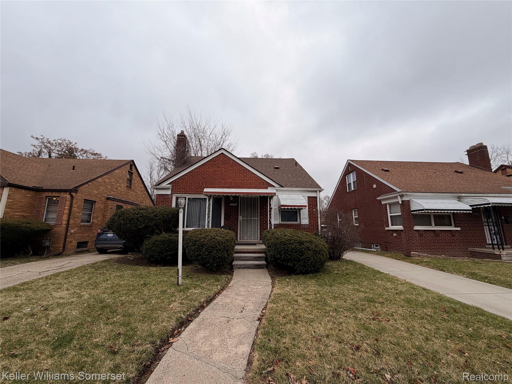 13554 Grandmont Avenue Property Photo 1