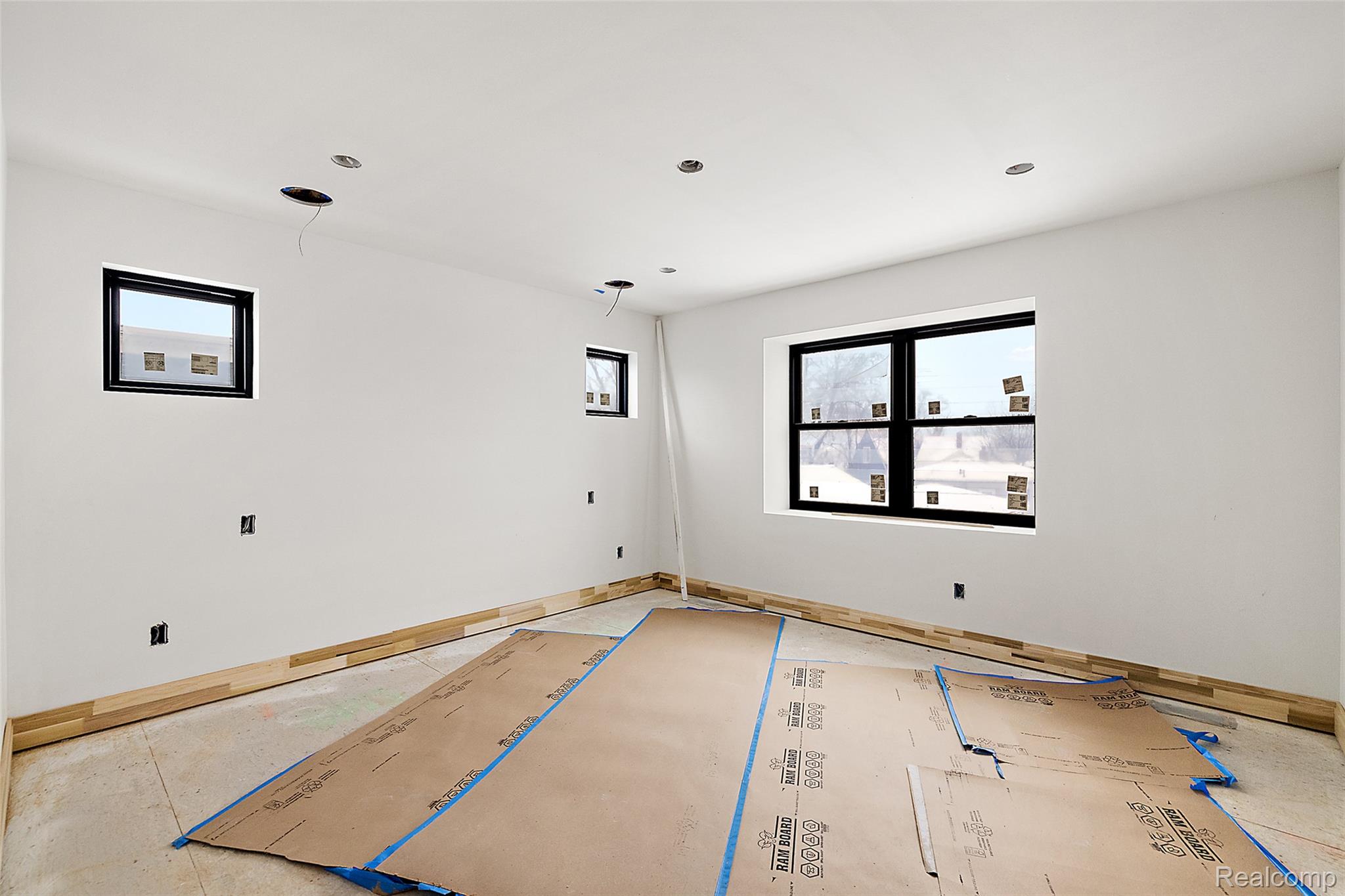 1368 Bennaville Avenue Property Photo 19