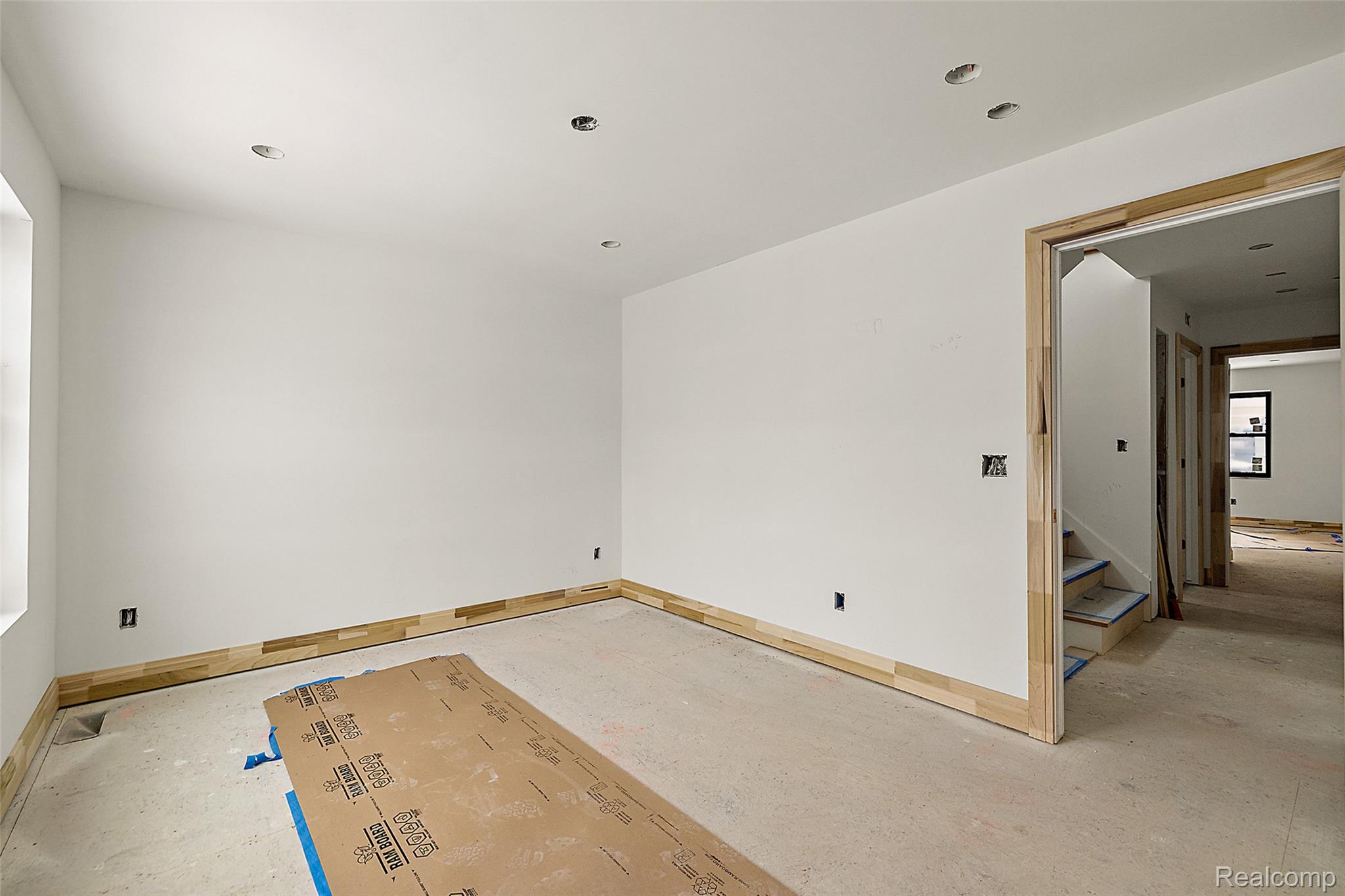 1368 Bennaville Avenue Property Photo 31