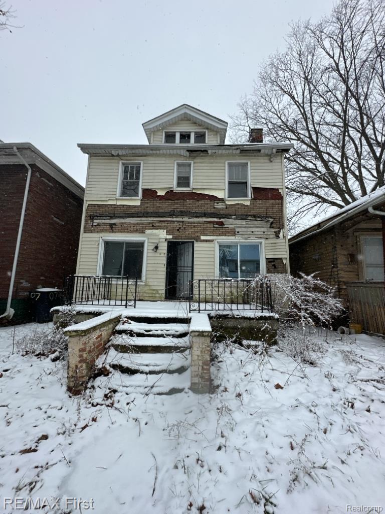 9613 American Street Property Photo 1