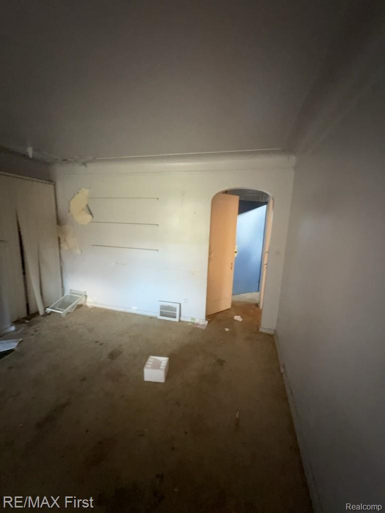 9536 Minock Street Property Photo 3