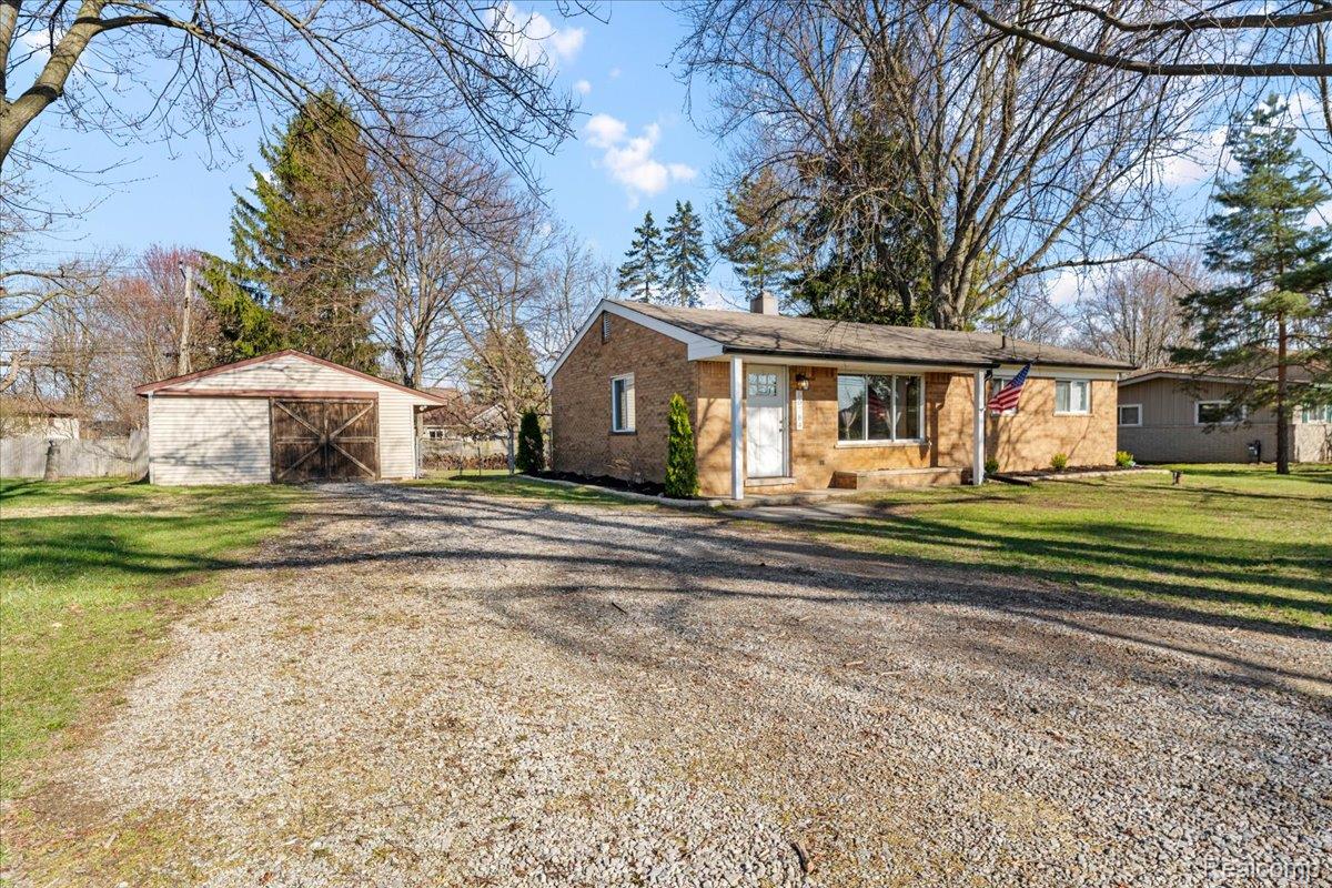 60784 Campground Road Property Photo 1
