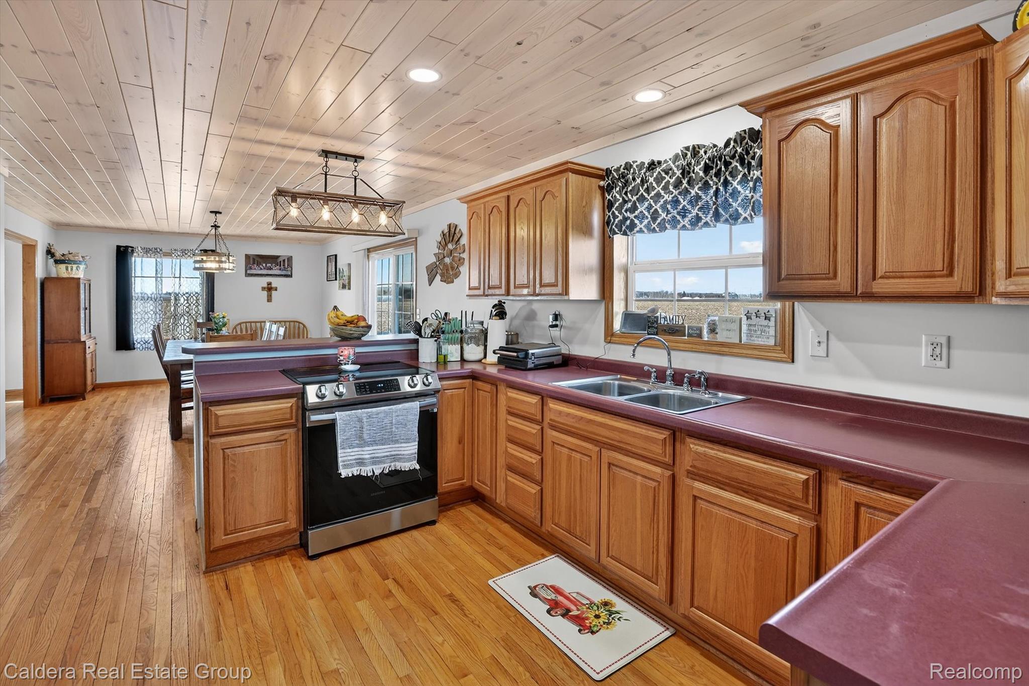 1137 Crawford Road Property Photo 8