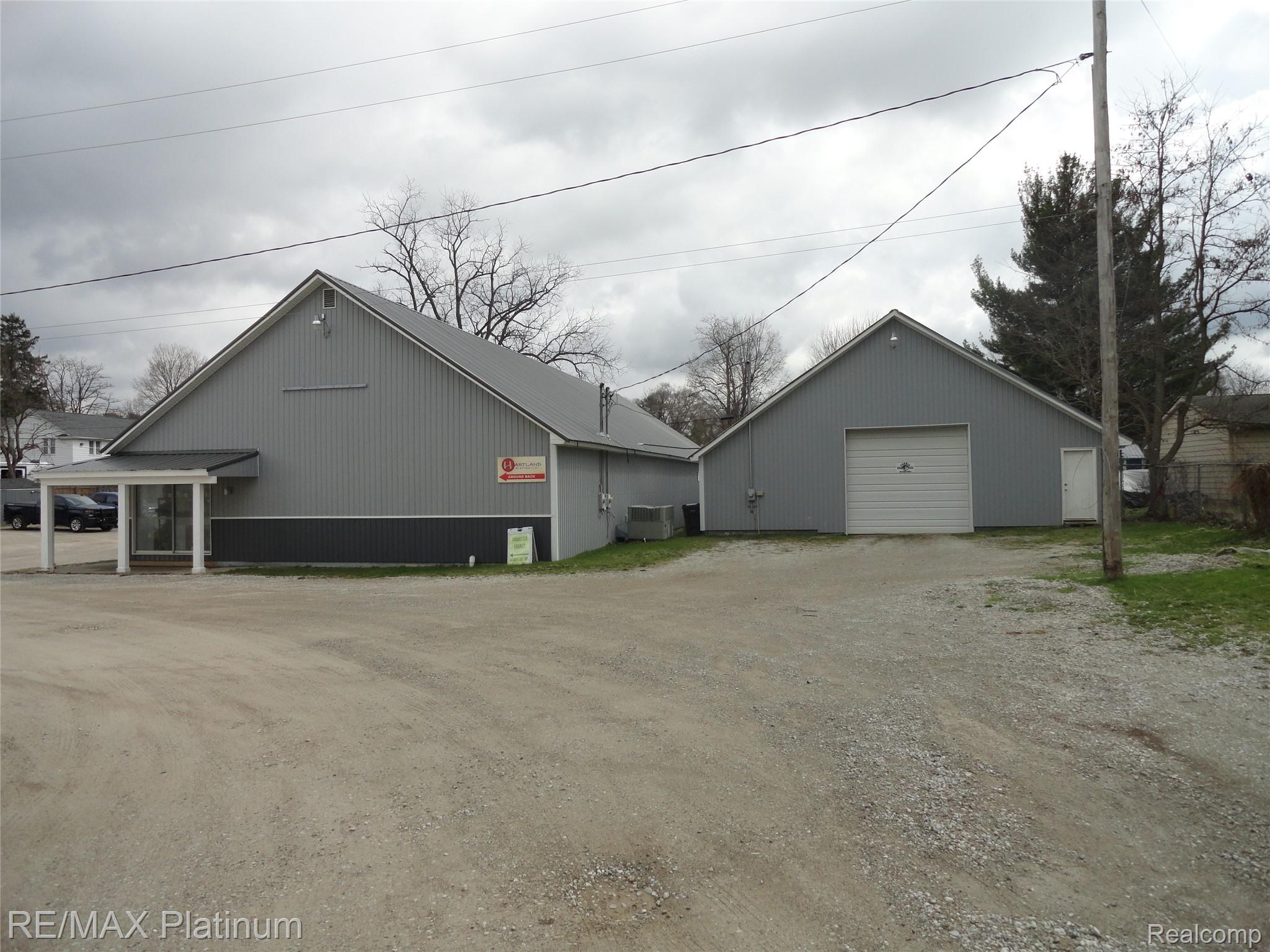 3552 Avon Street Property Photo 4