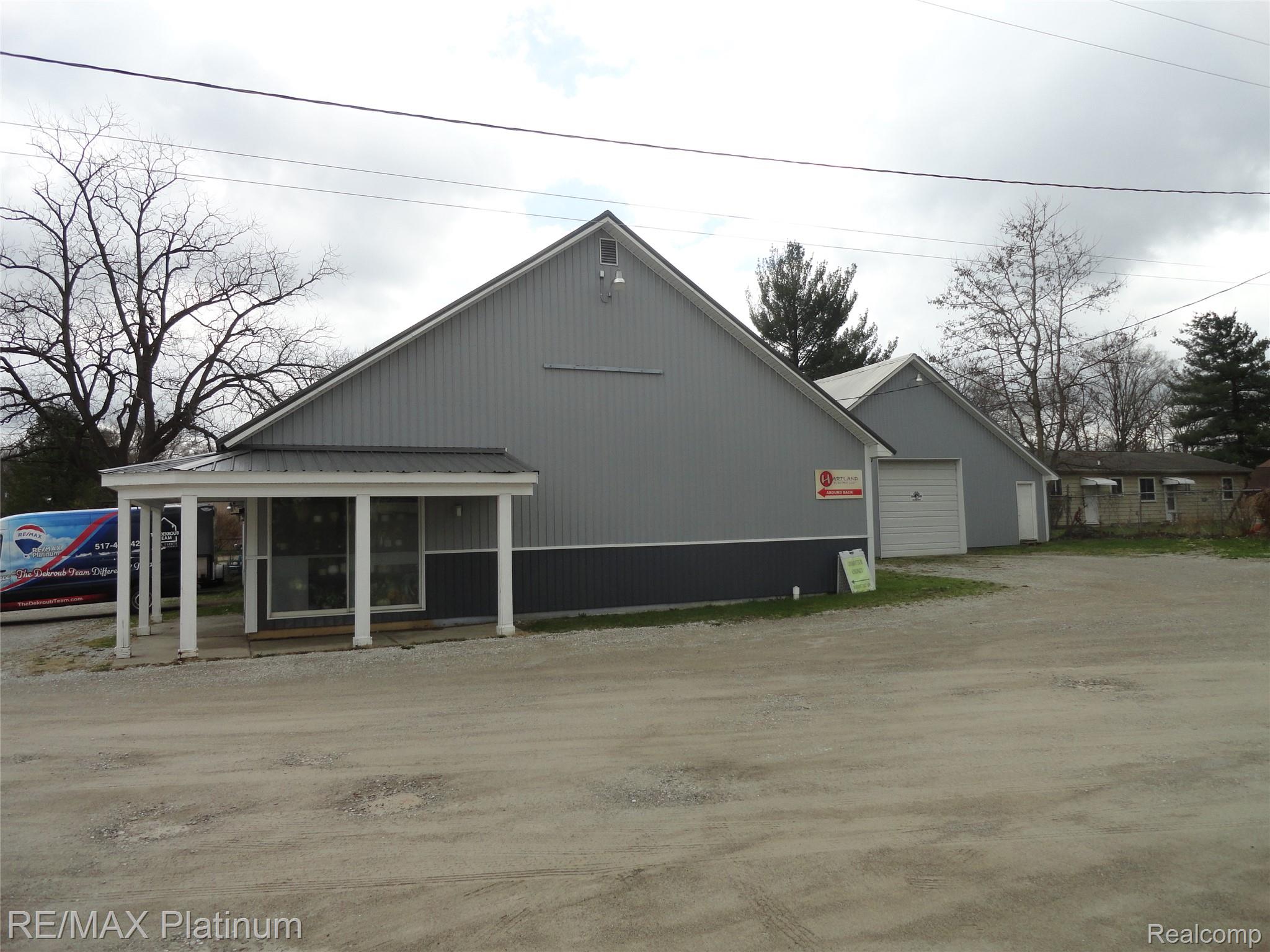 3552 Avon Street Property Photo 5