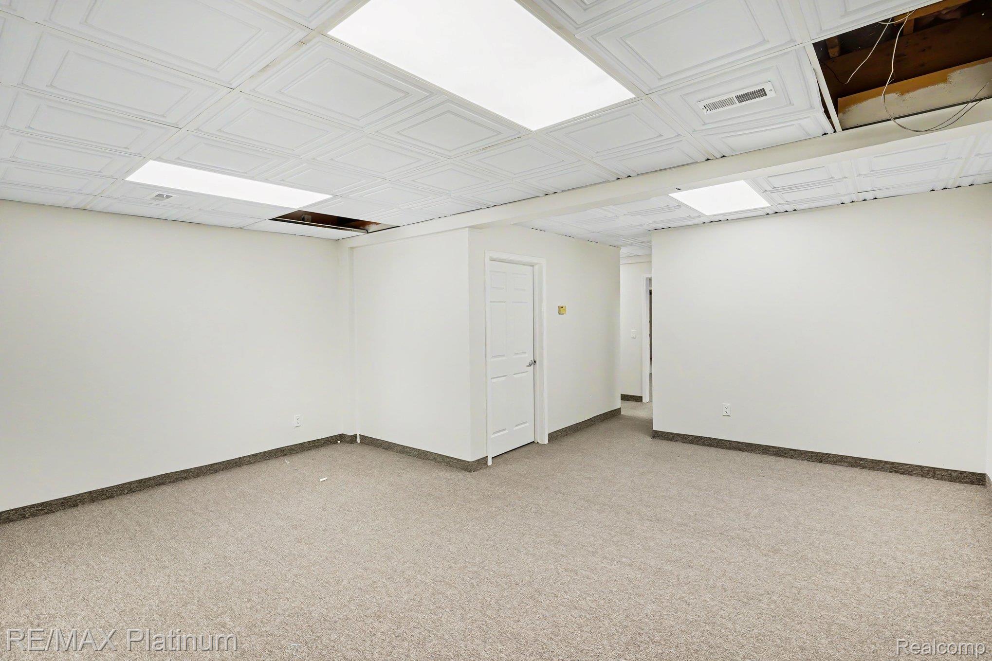 3552 Avon Street Property Photo 16