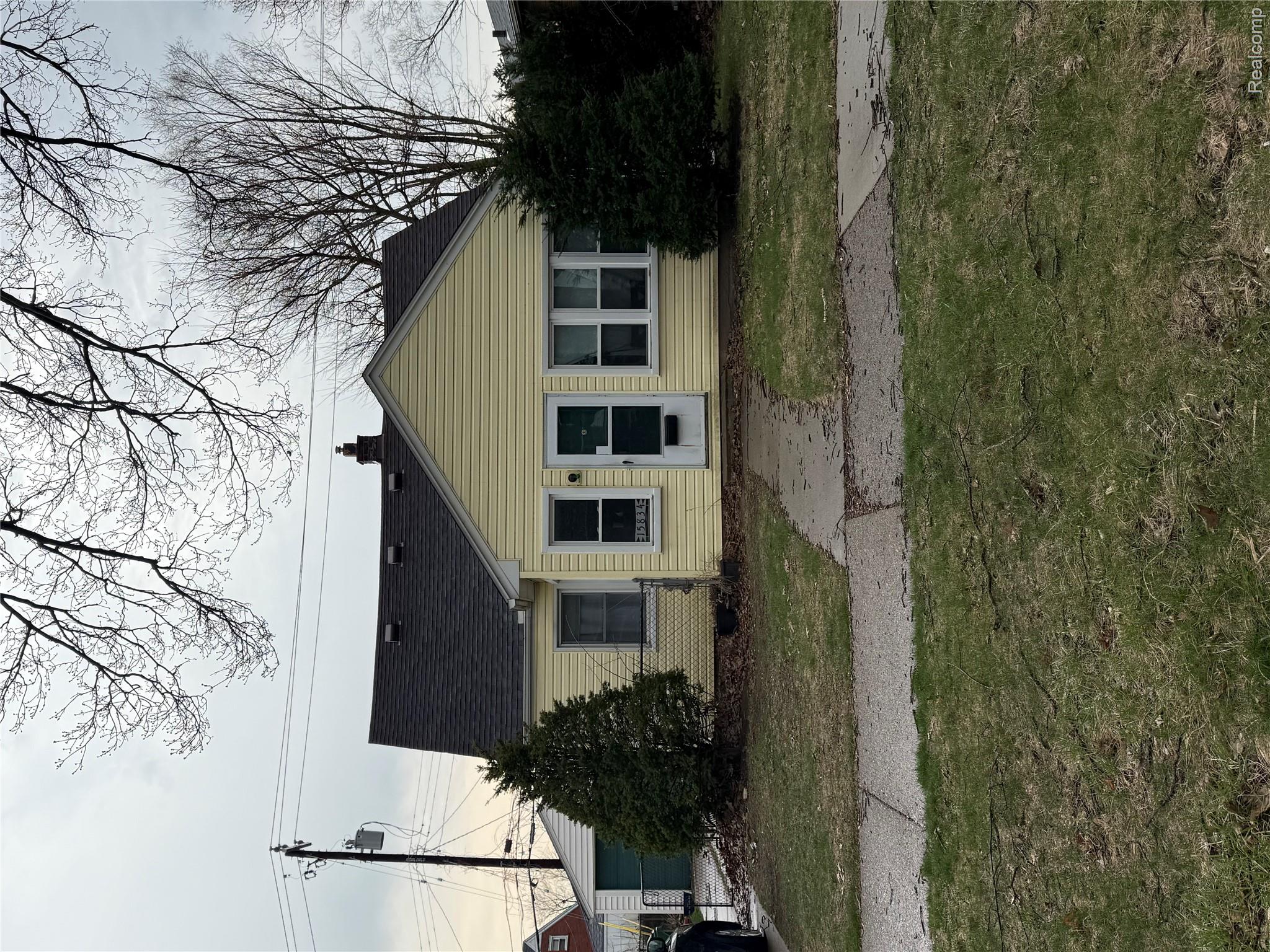 15834 Stephens Drive Property Photo 1