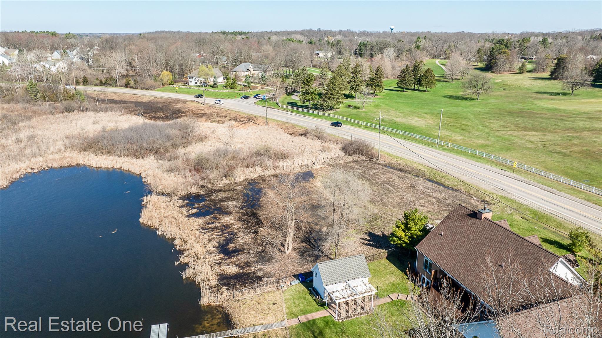 V/l Golf Club Property Photo 6