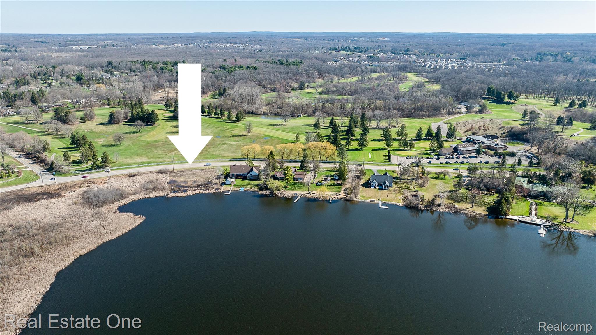 V/l Golf Club Property Photo 13