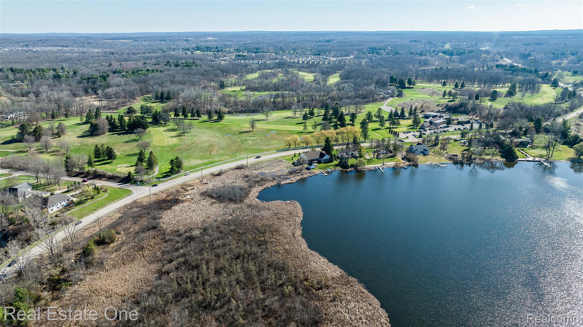V/l Golf Club Property Photo 14