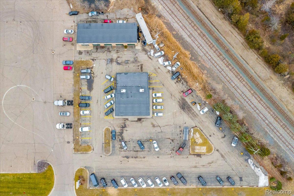 1315 S Waverly Road Property Photo 13