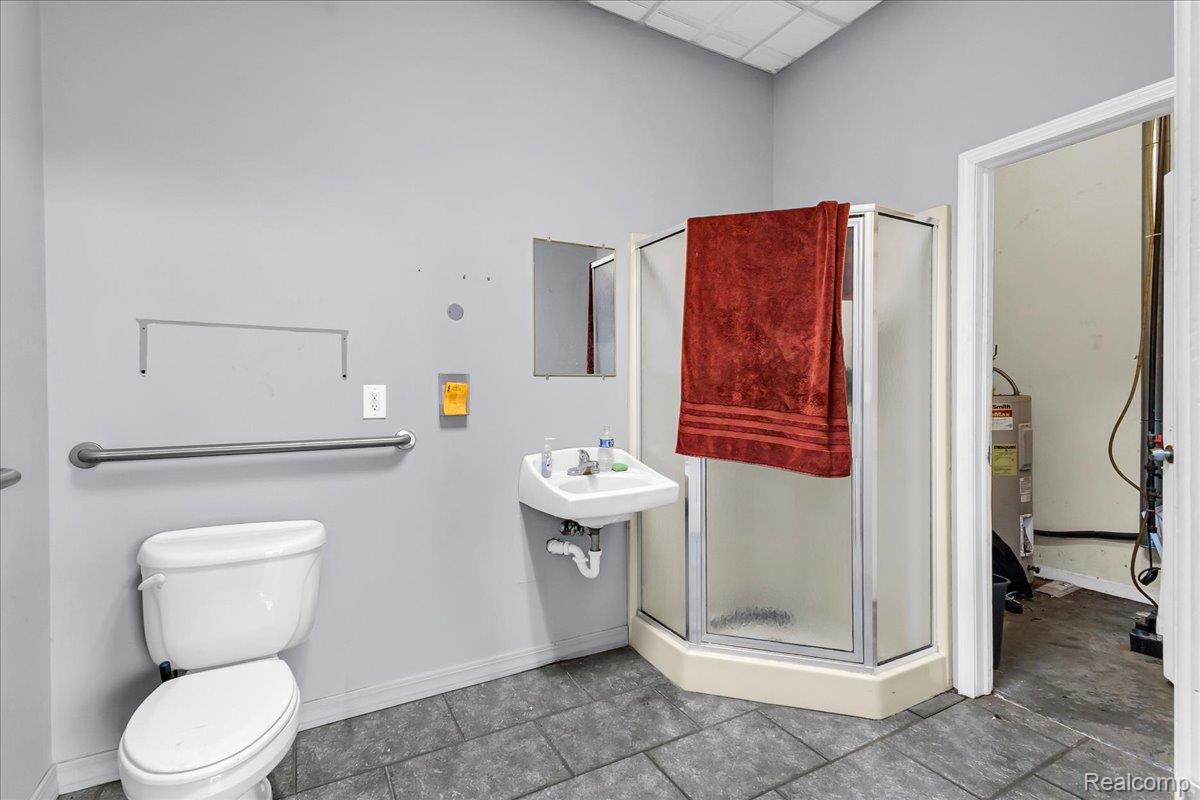 1315 S Waverly Road Property Photo 38
