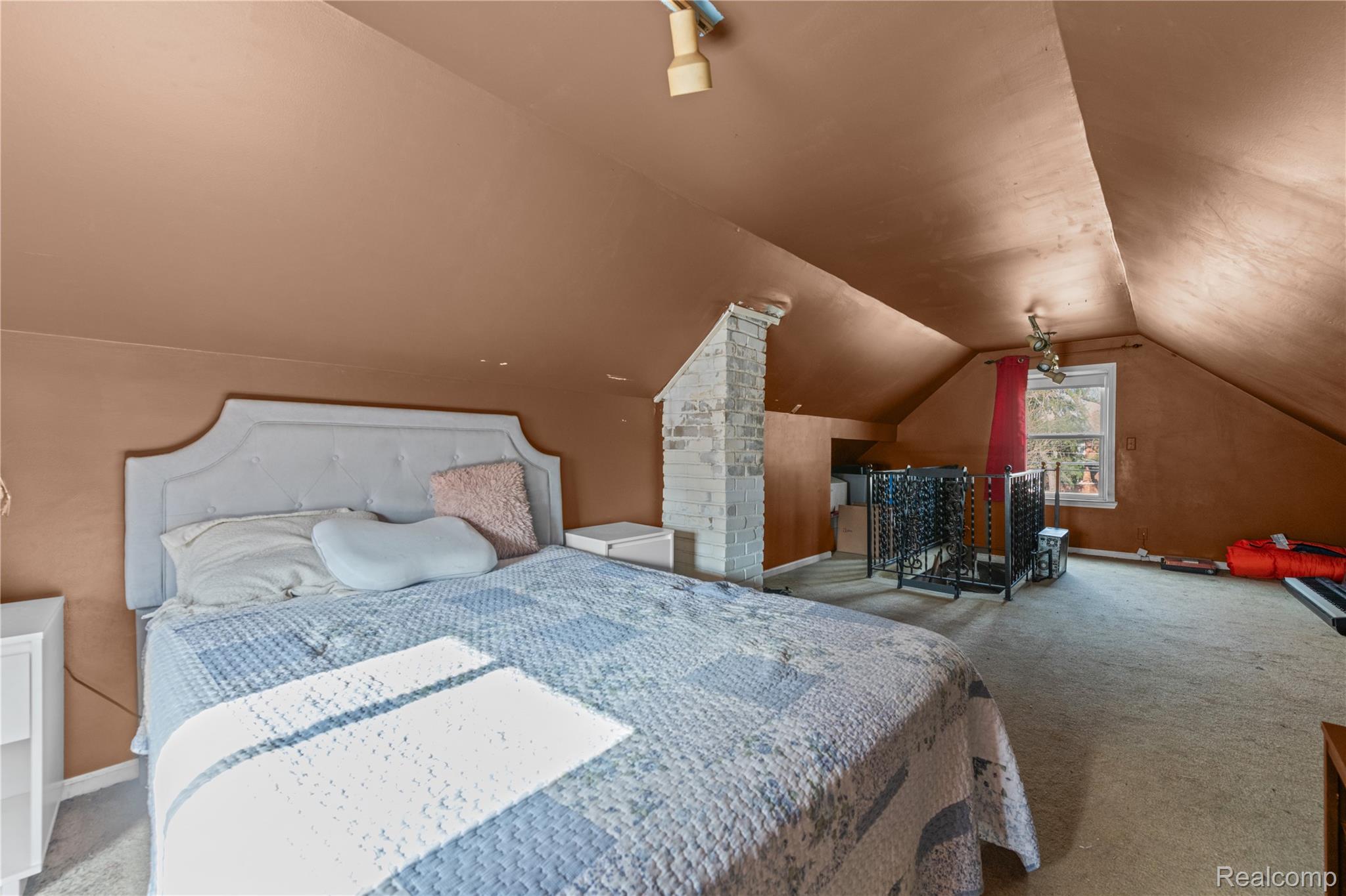 527 E Sunnybrook Drive Property Photo 24