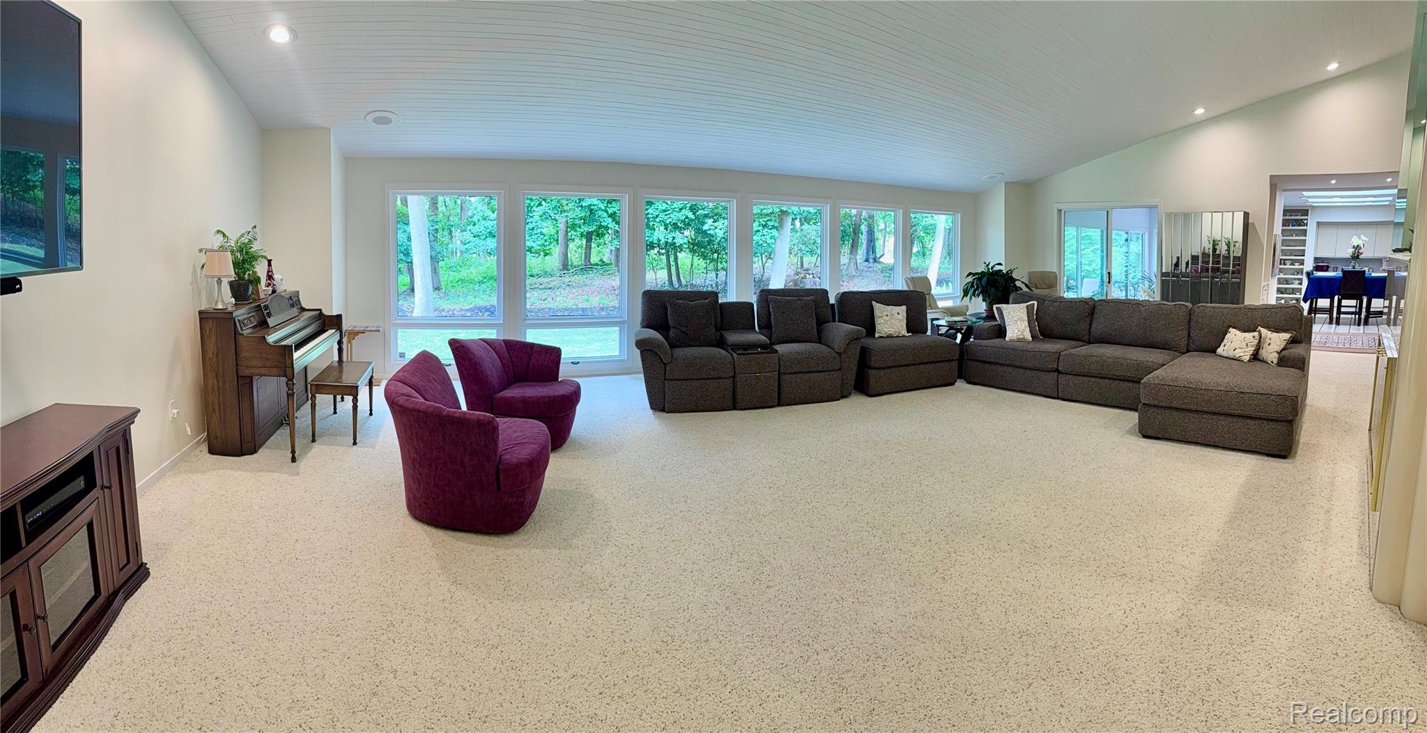 275 Pine Ridge Drive Property Photo 7