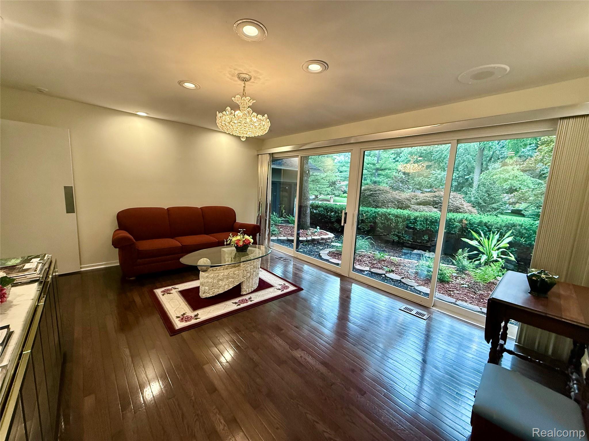 275 Pine Ridge Drive Property Photo 14