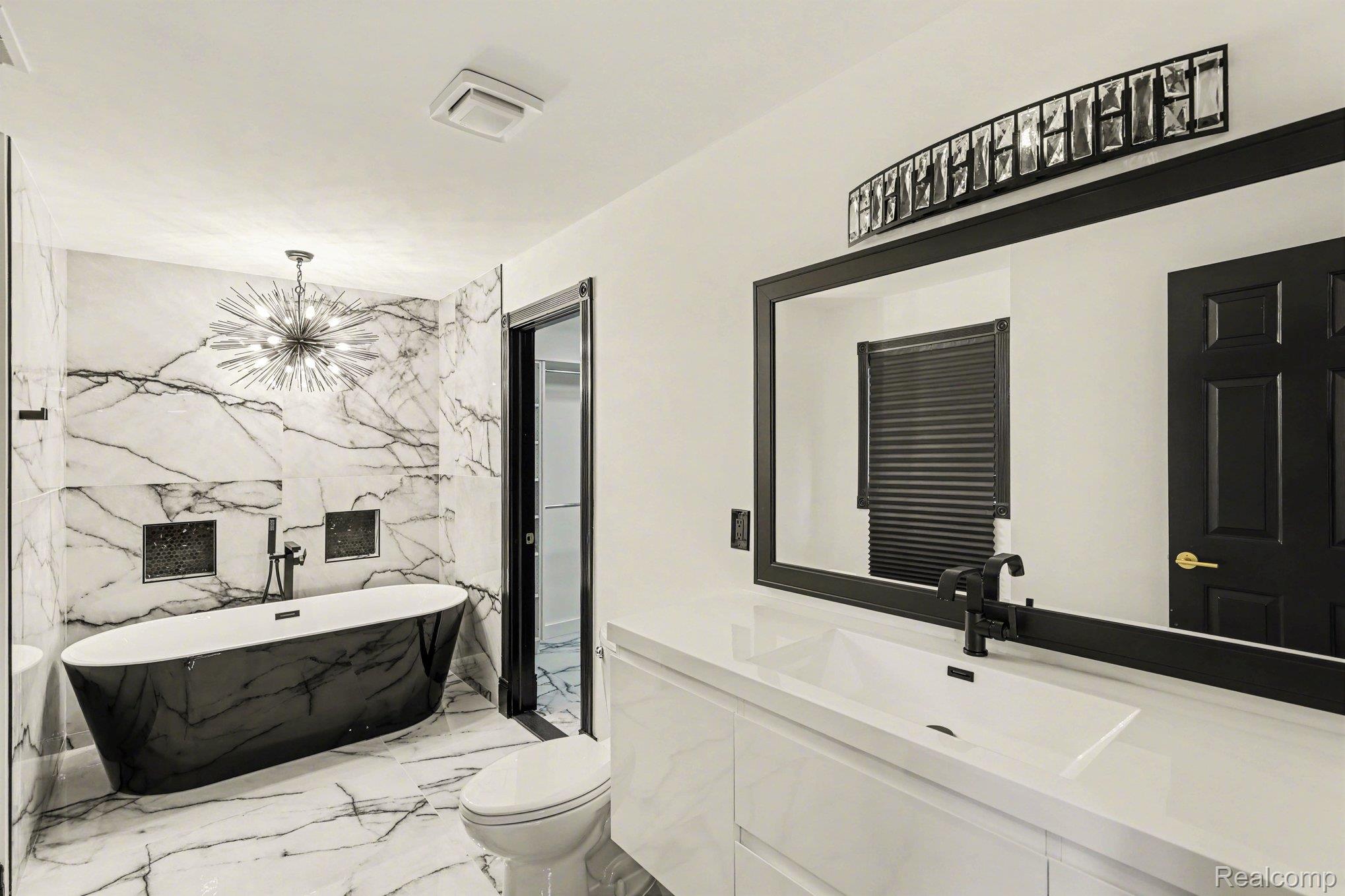 6986 Montgomery Drive Property Photo 23