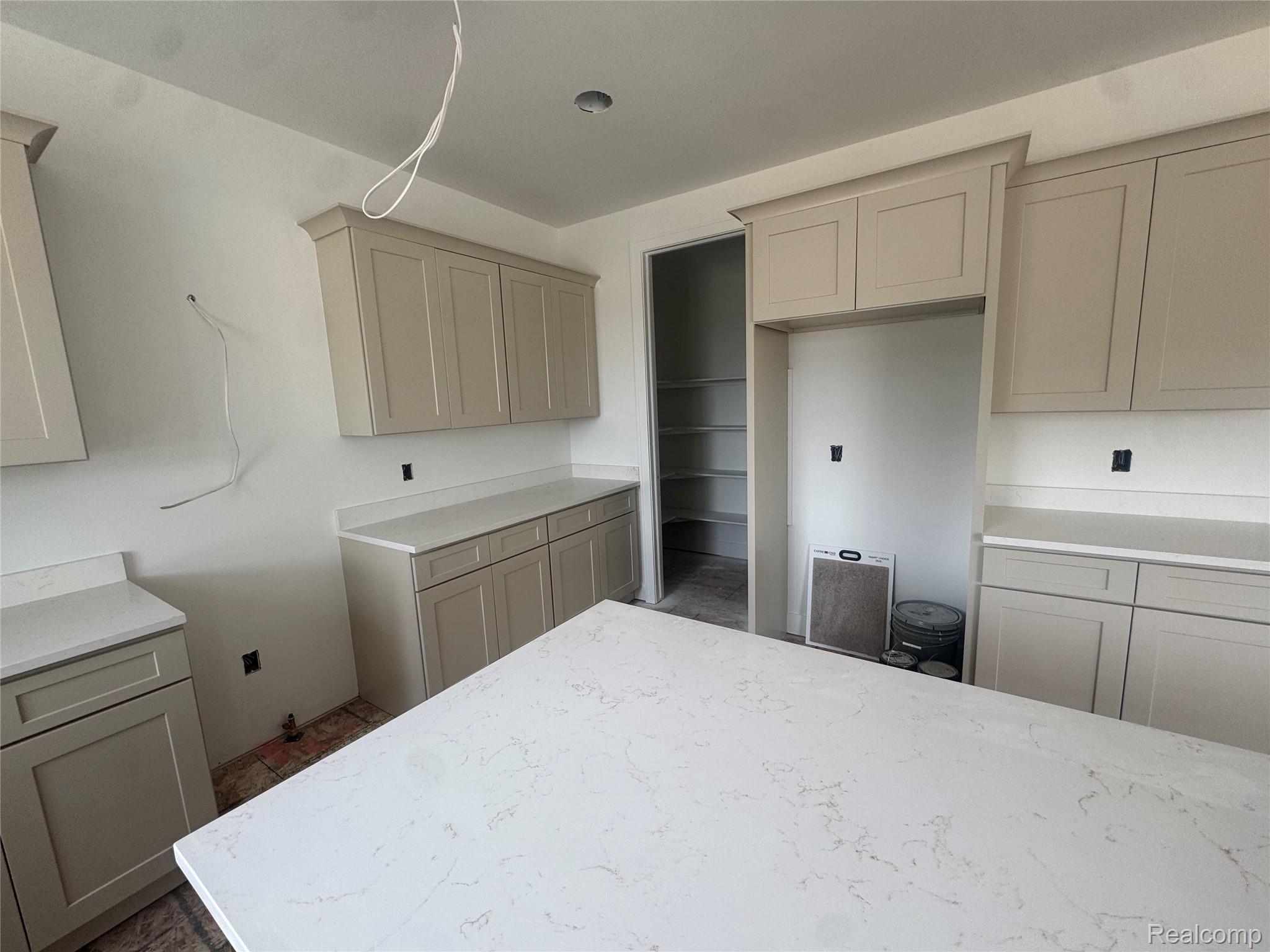 24314 Sawgrass Drive Property Photo 9