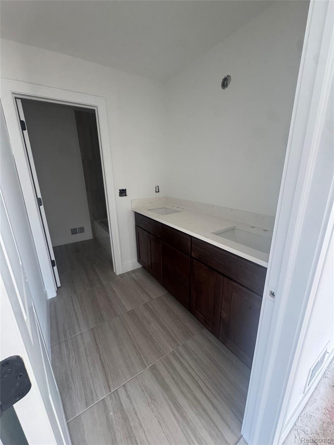 24314 Sawgrass Drive Property Photo 20
