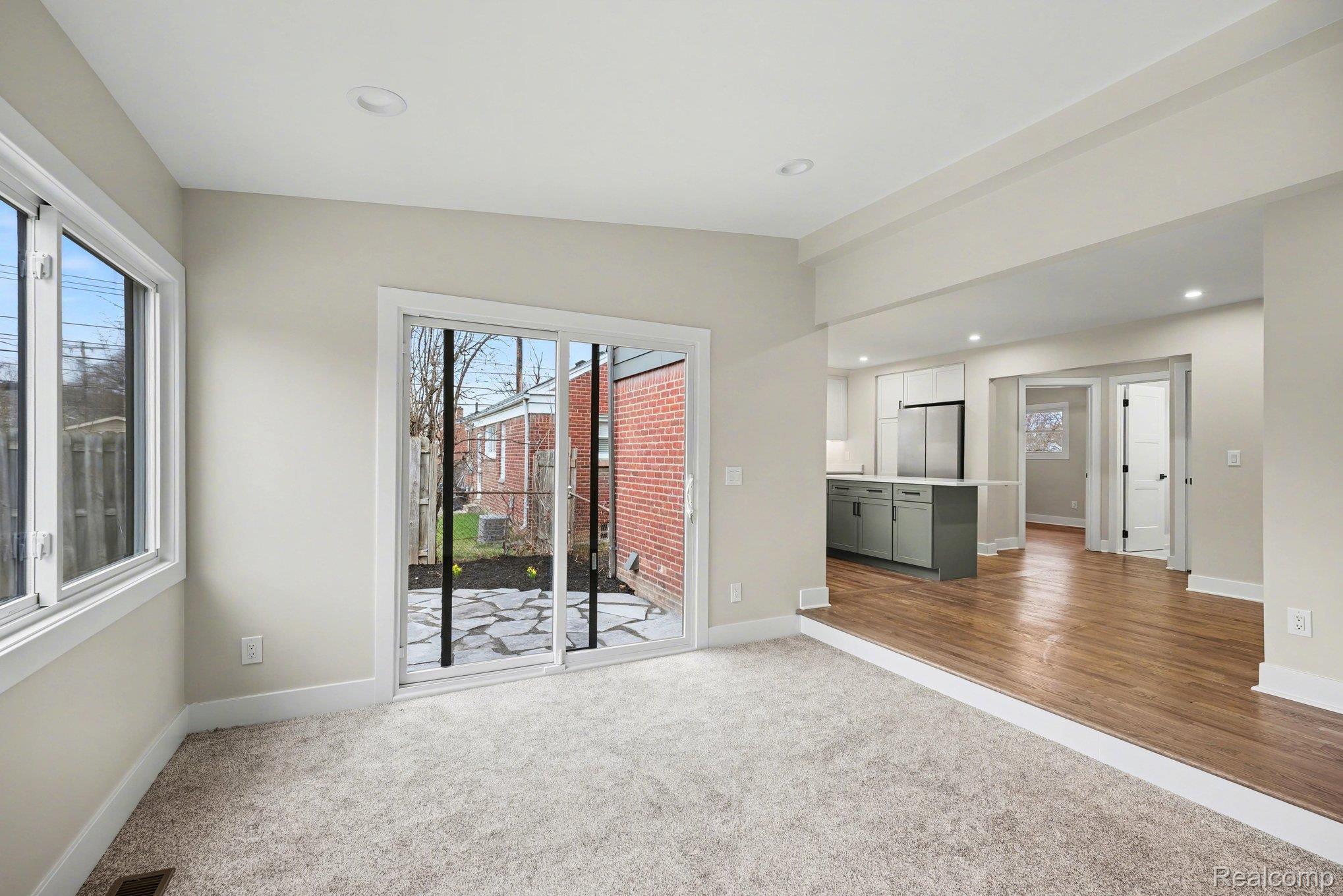 327 Normandy Road Property Photo 6