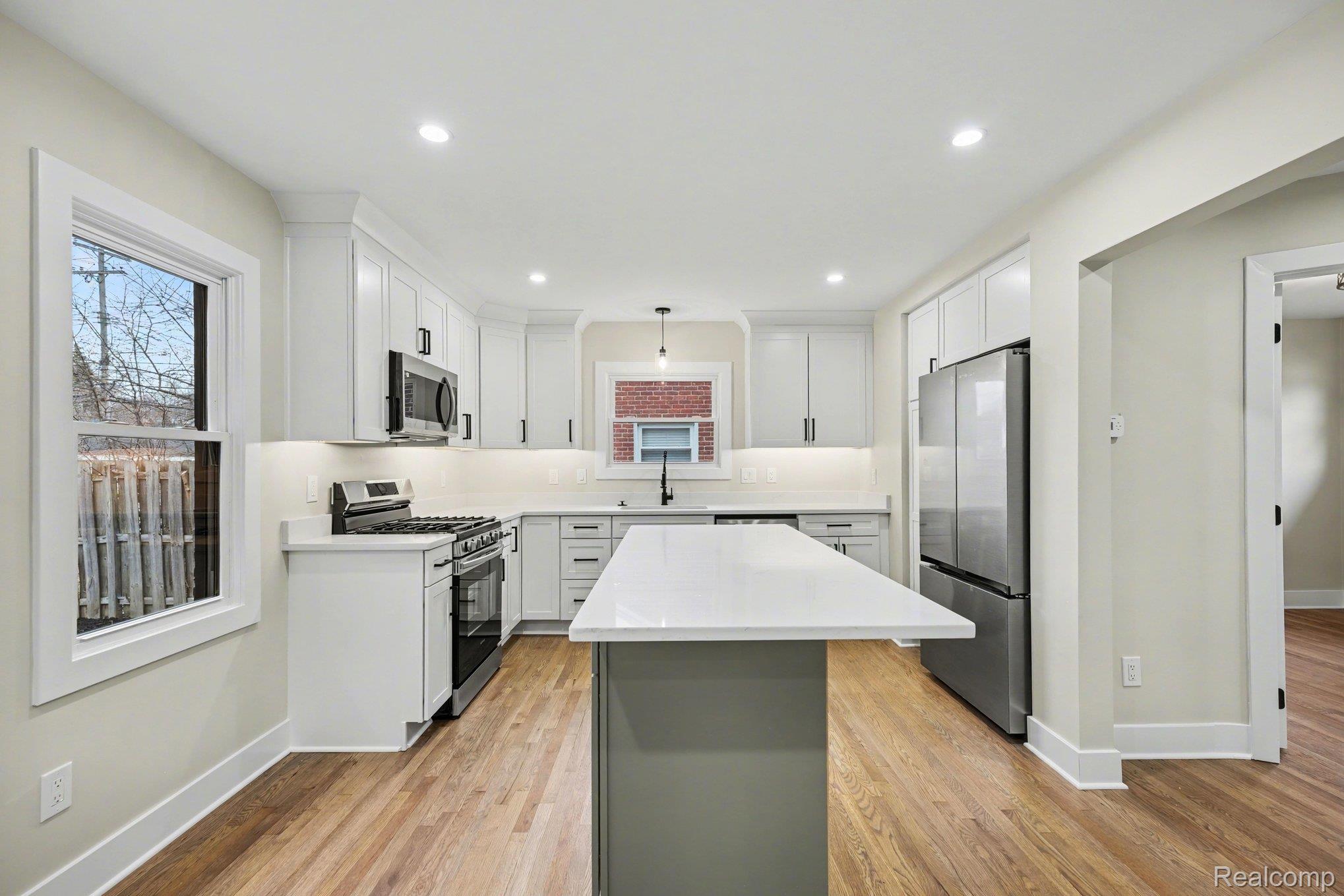 327 Normandy Road Property Photo 10