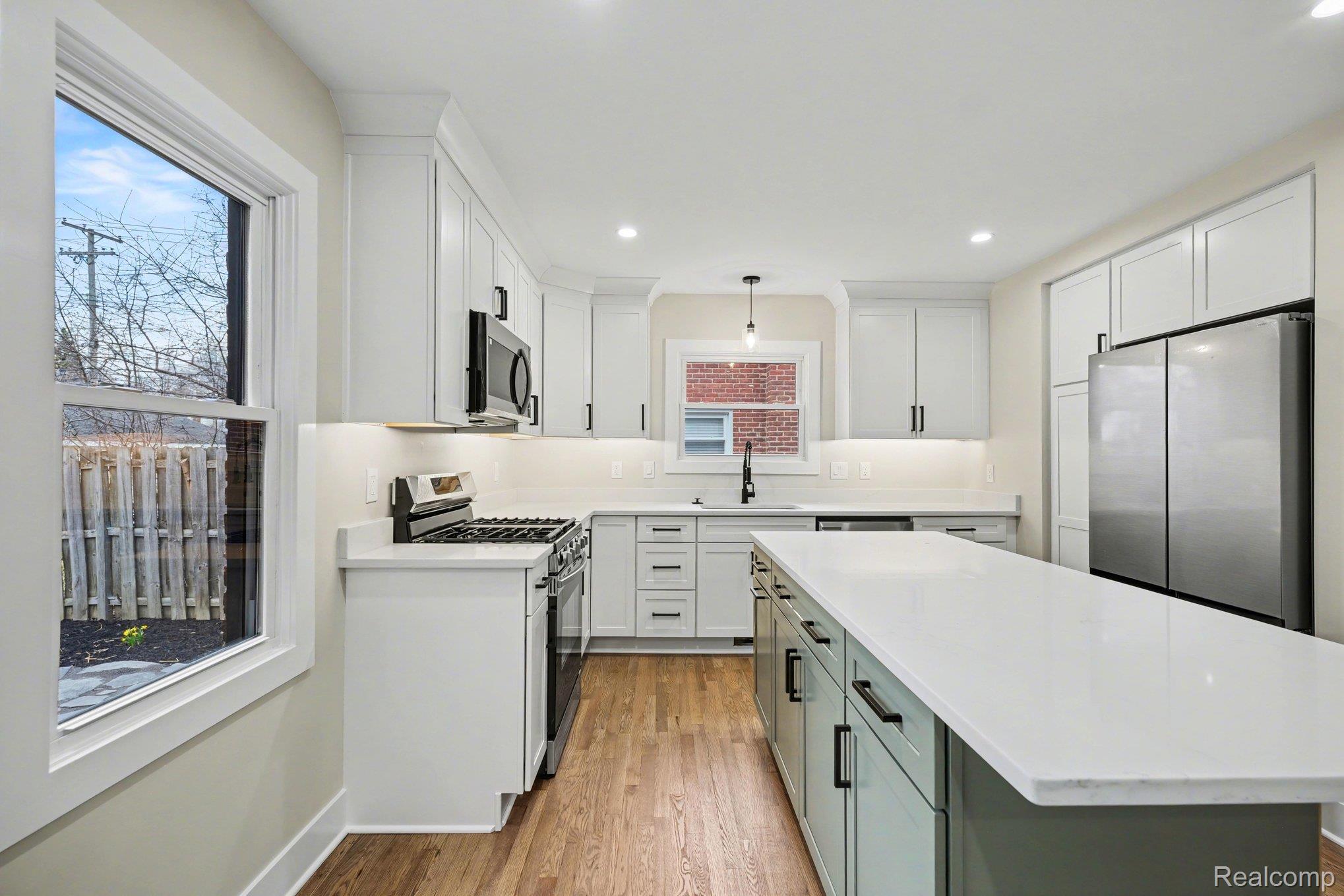 327 Normandy Road Property Photo 12